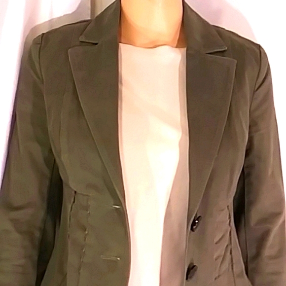 NWOT Intermix Army Green Distressed Blazer - Picture 5 of 11